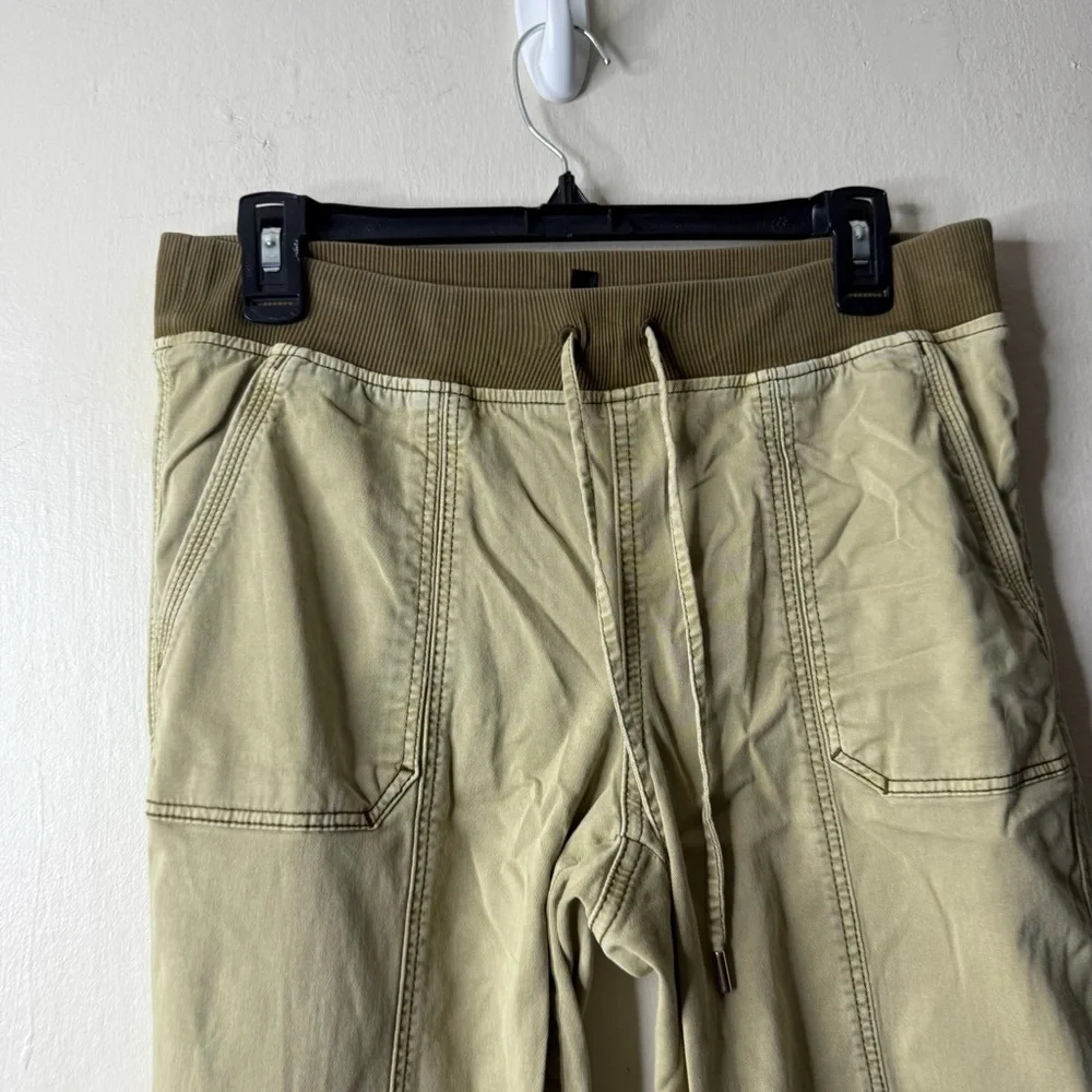 White House Black Market Green Cargo Drawstring Tapered Ankle Pants